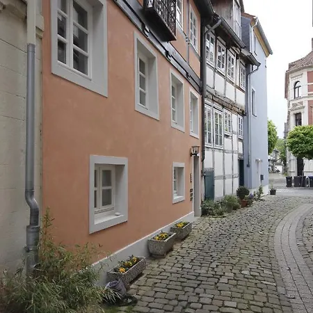 Wohnen Auf Der Historischen Stadtmauer Im Herzen Von