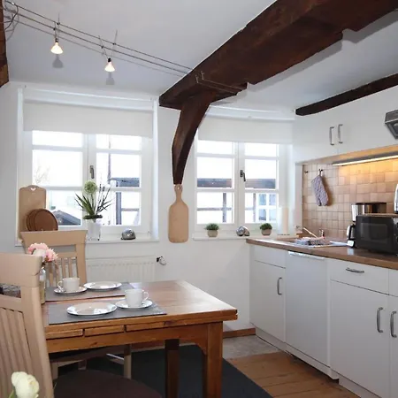 Apartment Wohnen Auf Der Historischen Stadtmauer Im Herzen Von *