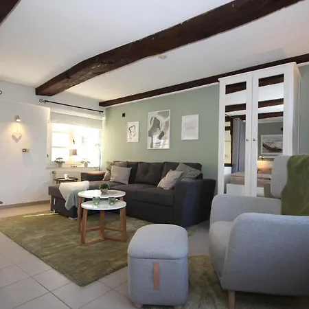 Wohnen Auf Der Historischen Stadtmauer Im Herzen Von דירה *