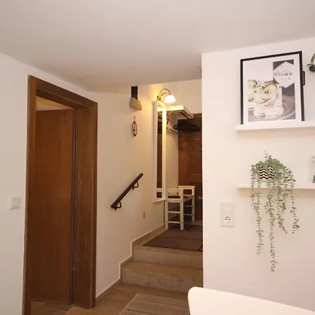 Wohnen Auf Der Historischen Stadtmauer Im Herzen Von דירה