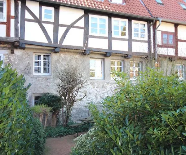 Wohnen Auf Der Historischen Stadtmauer Im Herzen Von * ديتمولد