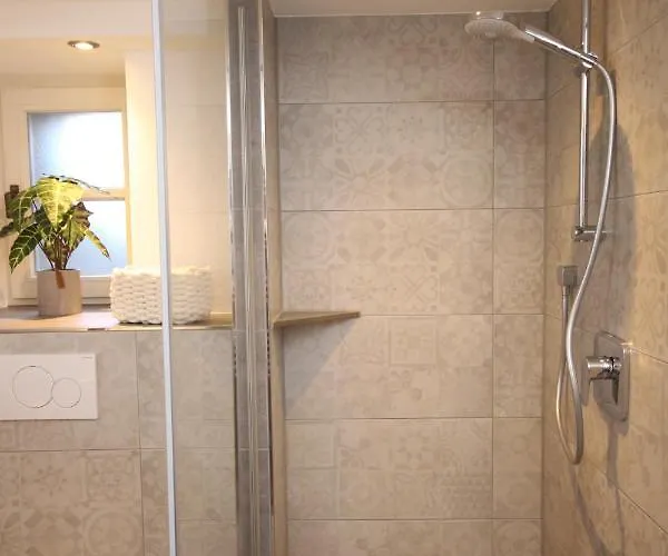 Wohnen Auf Der Historischen Stadtmauer Im Herzen Von شقة