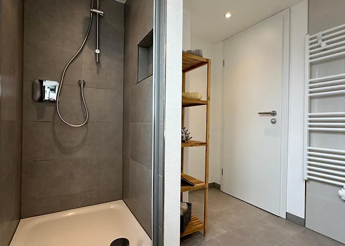 Wohnen Auf Der Historischen Stadtmauer Im Herzen Von * ديتمولد