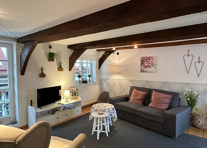 Wohnen Auf Der Historischen Stadtmauer Im Herzen Von