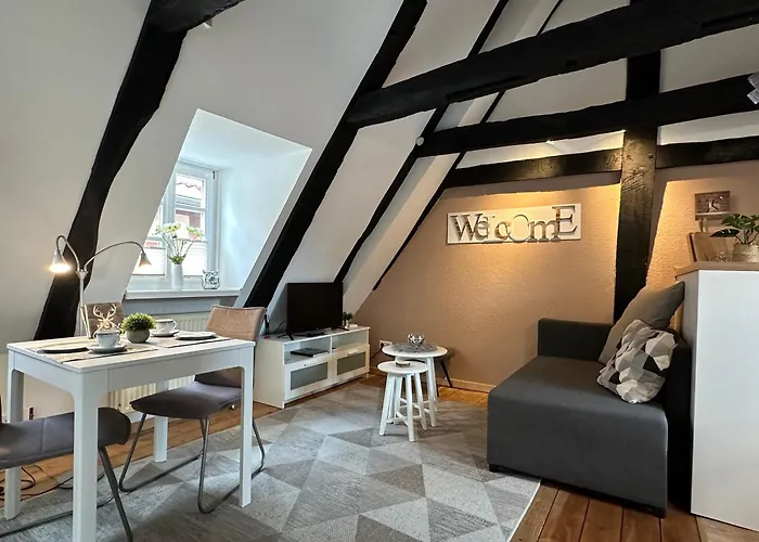 شقة Wohnen Auf Der Historischen Stadtmauer Im Herzen Von